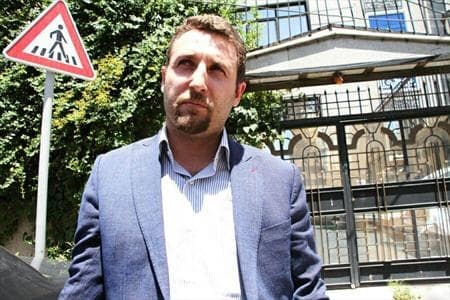 سبک‌دست: بهترین گزینه را انتخاب می‌کنیم