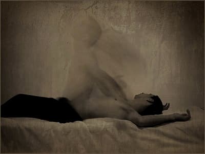 " آیا ما دوباره متولد شده ایم ؟ "