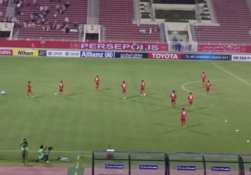 حواشی دیدار پرسپولیس-الهلال عربستان؛ از استقبال کم هواداران تا شعار جالب پرسپولیسی ها