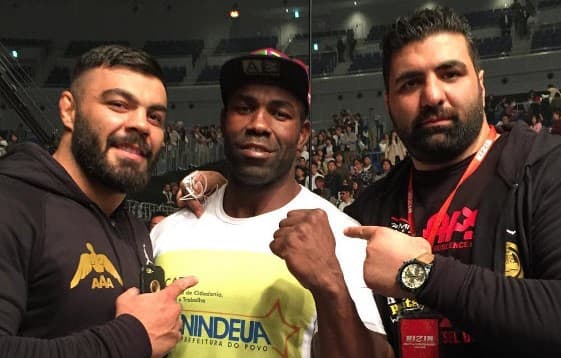 دانلود؛ ویدئوی کامل مبارزه امیر علی اکبری و ژرونیمو دوس سانتوس در مسابقه MMA سازمان رایزین