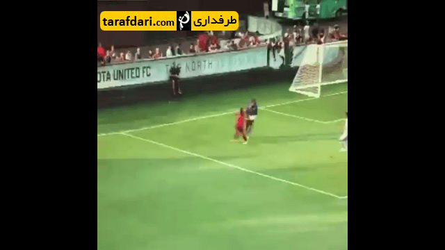 ویدیو؛ بدترین گل به خودی تاریخ؟ (گل به خودی عجیب دروازه بان مینه سوتا یونایتد)