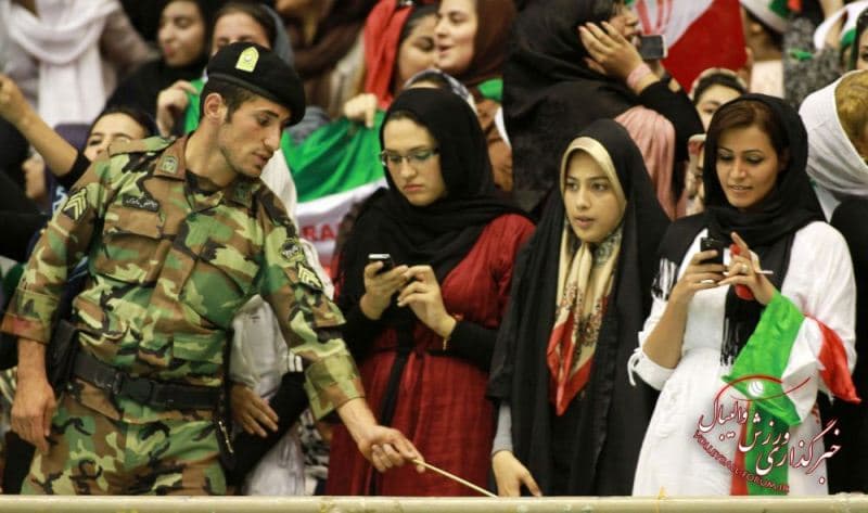 آغاز برنامه اعتراض سه مرحله‌ای به حضور زنان در سالن والیبال