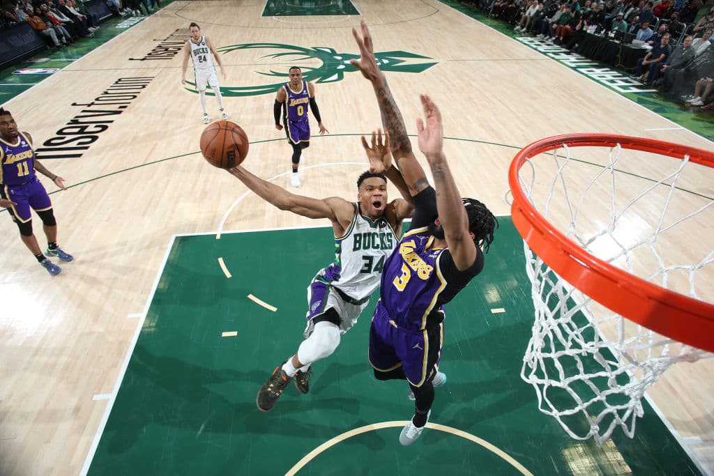 فصل عادی NBA | شکست لیکرز مقابل میلواکی با 47 امتیاز یانیس؛ پیروزی میامی و بروکلین