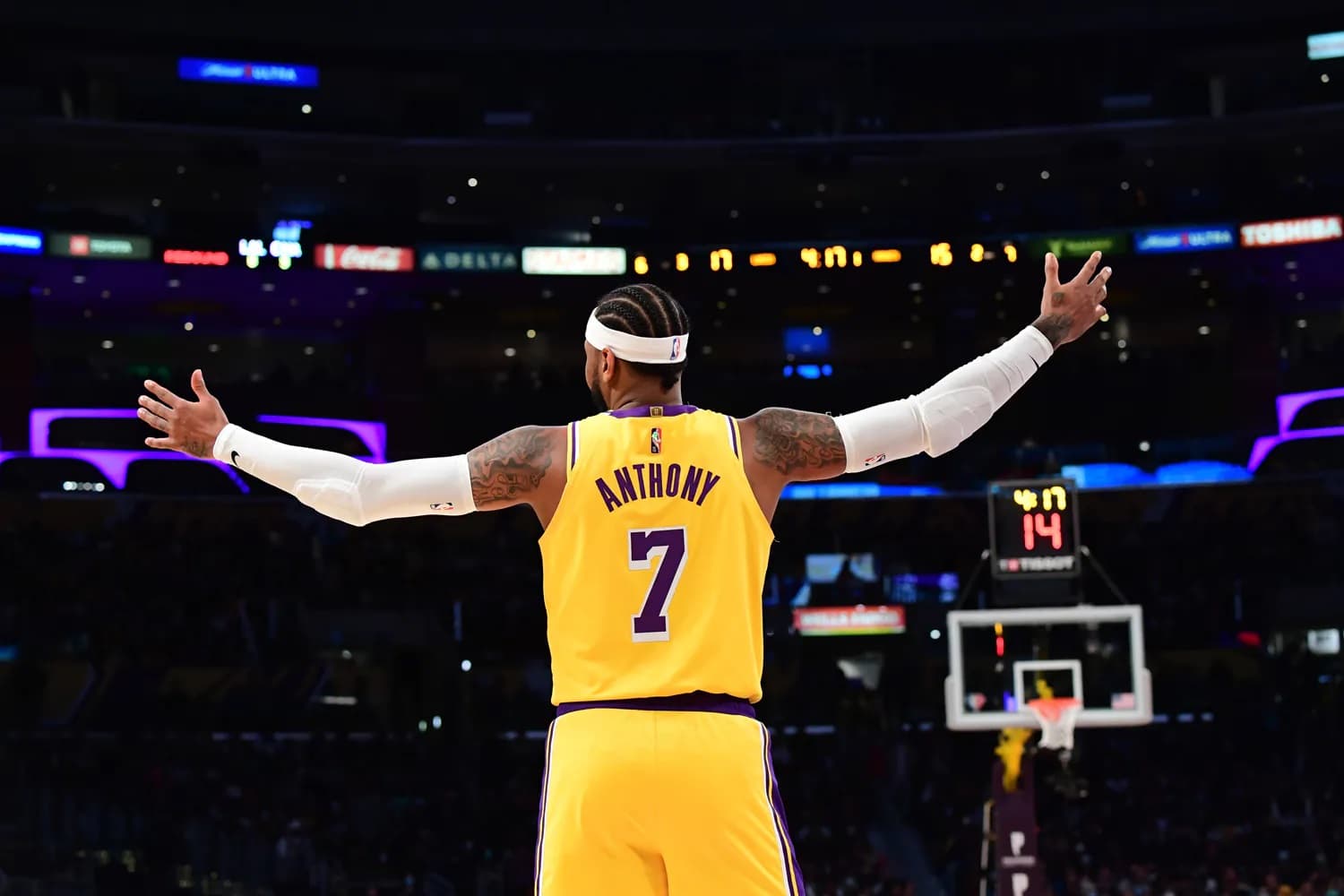 فصل عادی NBA| درخشش سرآشپز کری، برد لیکرز در اورتایم و پیروزی شیکاگوی جوان بر بروکلین