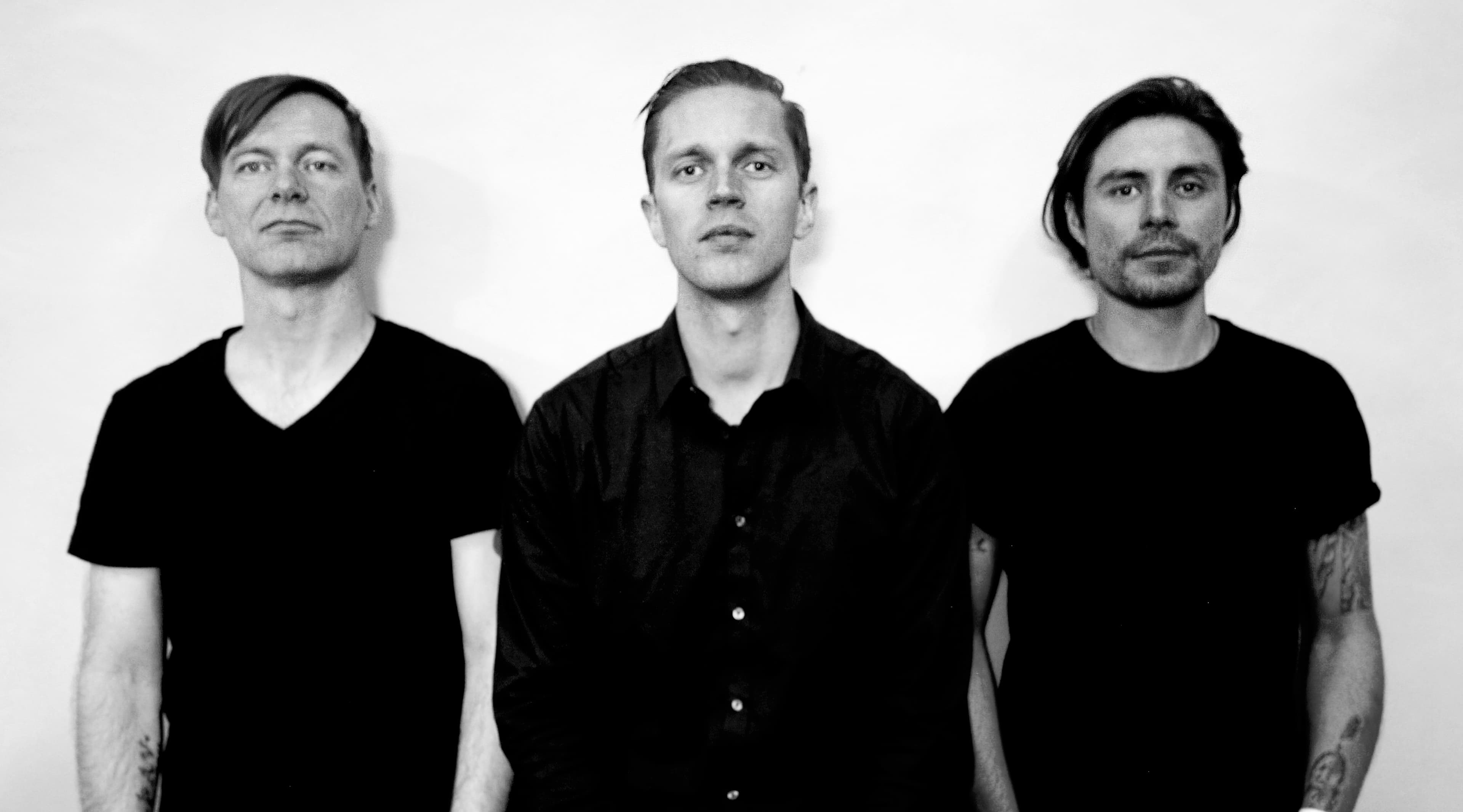 موسیقی زیبا به نام " I'll keep coming " از گروه post rock ایسلندی " Low Roar "