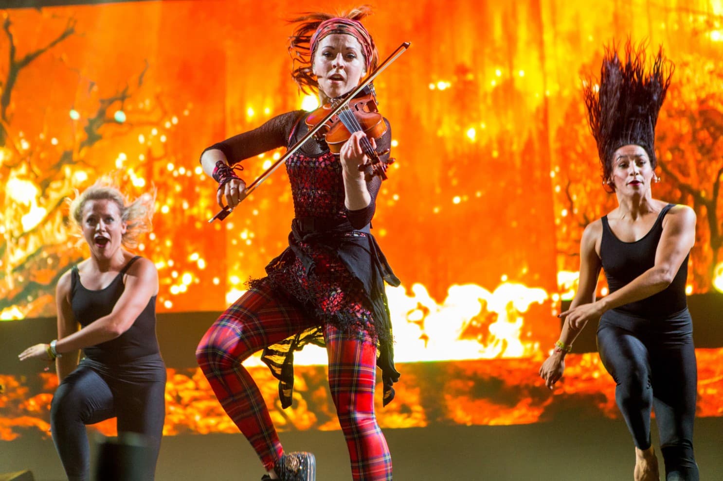 دانلود موسیقی شاد ویولن Rage Beneath the Mountains : Genshin Impact از Lindsey Stirling