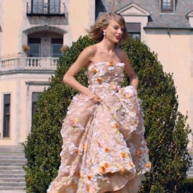 دانلود ارکستر حماسی موسیقی Taylor Swift - Blank Space Cover  Epic Orchestra از تیلور سوئیفت