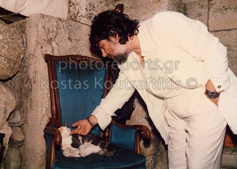 موسیقی بی کلام Vangelis _ Wait For Me 