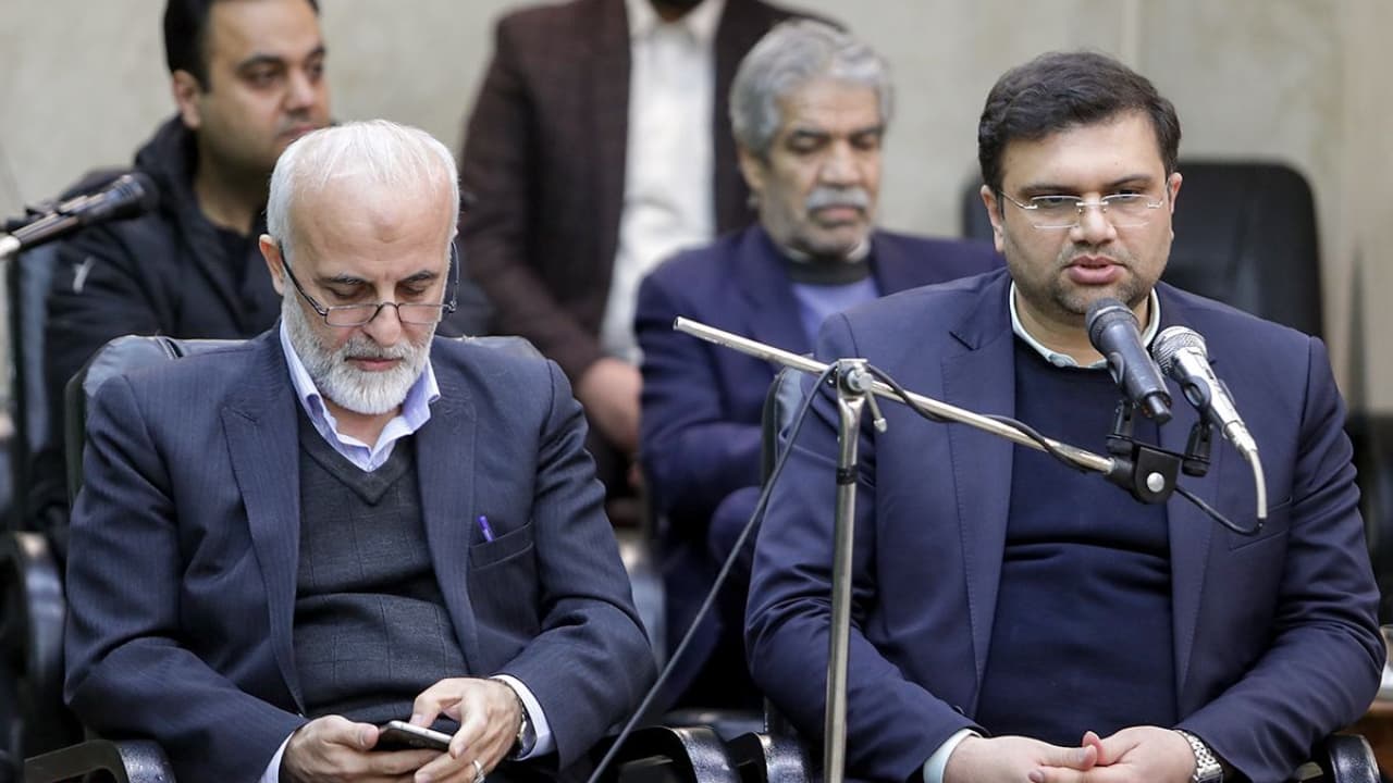سوال باشگاه پدیده از احسان اصولی؛ شما که مدعی شفاف سازی هستی، شفاف بگو ده میلیارد ما کو؟