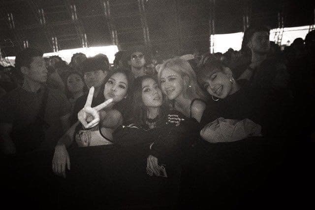 دانلود آهنگ shut down از blackpink 