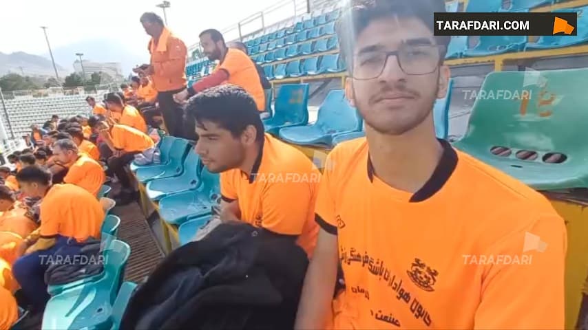 هوادار مس کرمان مقابل دوربین طرفداری: به اصفهان آمدیم که ذوب آهن را ببریم / فیلم