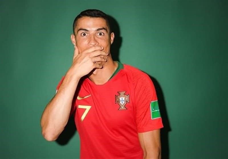 پاگشای پنجاه ساله CR7 در صحرا