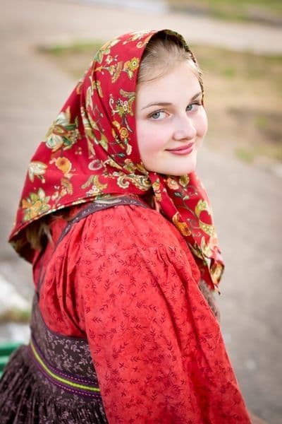 ترانه فولکوریک روسی  و بسیار زیبای Katiusha