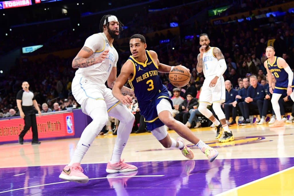 بسکتبال NBA | لیکرز زنده است و پلی آف می خواهد