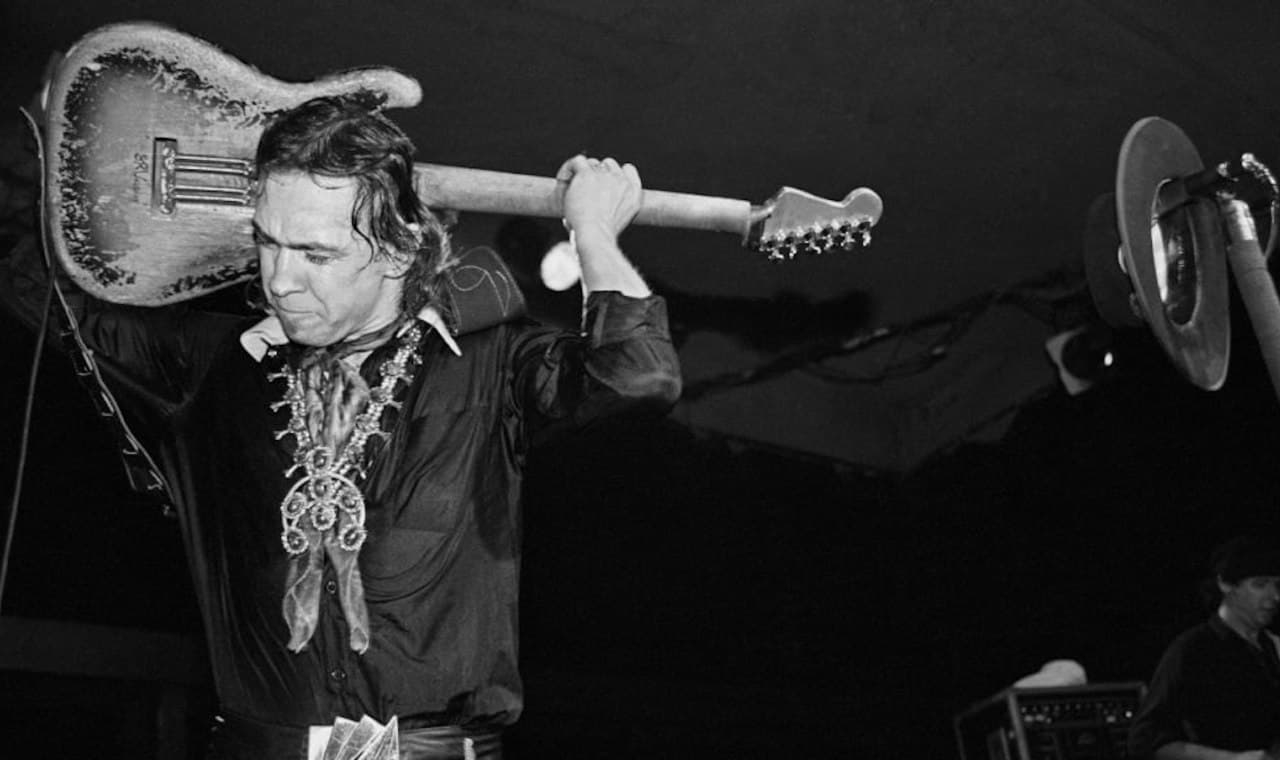 دانلود آهنگ Little Wing از Stevie Ray Vaughun & Double Trouble