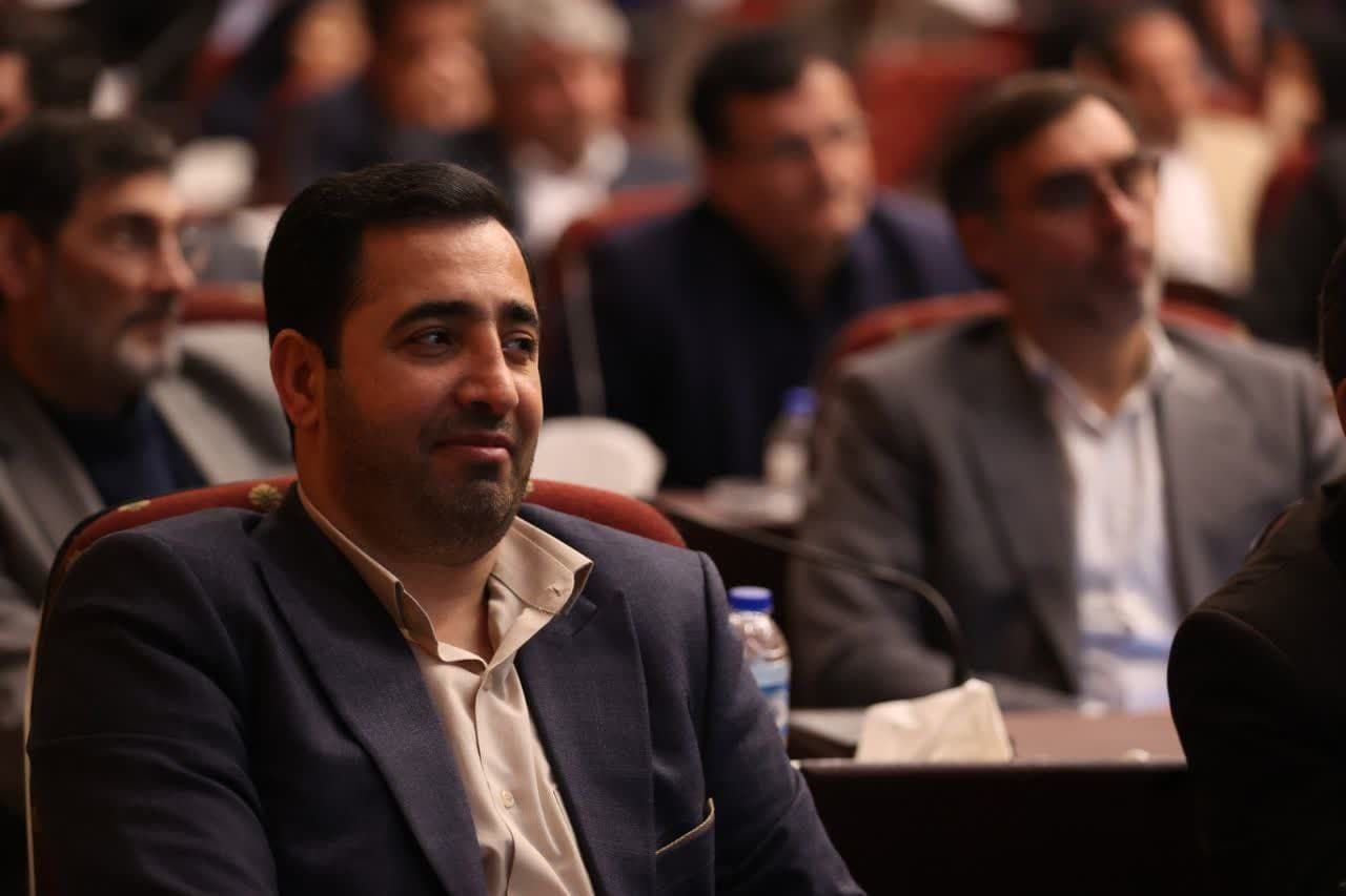 مدیرکل حقوقی وزارت ورزش: زمان برگزاری مجمع عمومی فوق العاده سرخابی‌ها تعیین نشده است