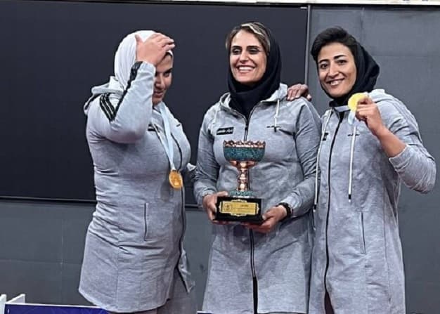 انتقاد کشتی‌گیر آلیش زنان از مسئولان فدراسیون/ محمودآبادی: در پرداخت هزینه دانشگاه مانده‌ام