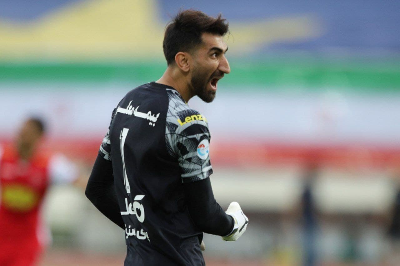 علیرضا بیرانوند به خاطر رحمتی پرسپولیسی شده بود؛ بمب نقل و انتقالات خنثی شد!