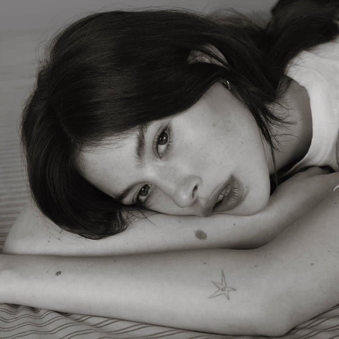 Gracie Abrams - Older