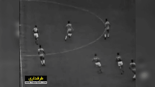 برتری 5-2 برزیل مقابل فرانسه با هت تریک پله و صعود به فینال جام جهانی (1958/6/24) / فیلم