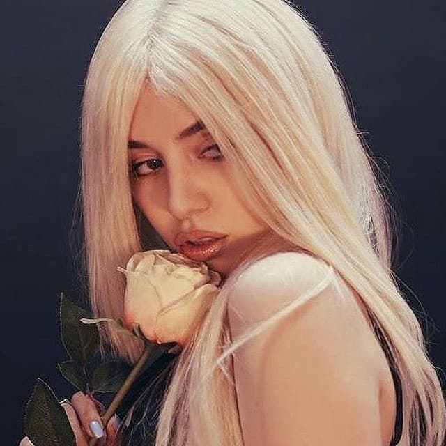 دانلود آهنگ Ava Max - Into Your Arms x Alone, Pt. II