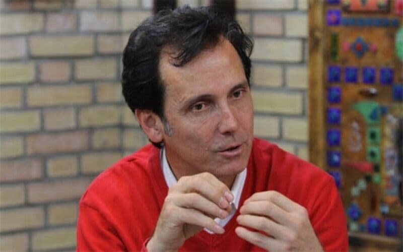 سعید عزیزیان: هیچ بهانه‌ای برای قهرمان نشدن پرسپولیس وجود ندارد