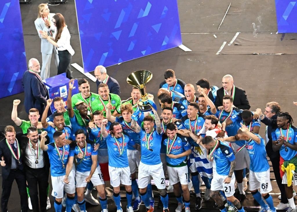 جشن قهرمانی ناپولی در سری آ 23-2022 / عکس