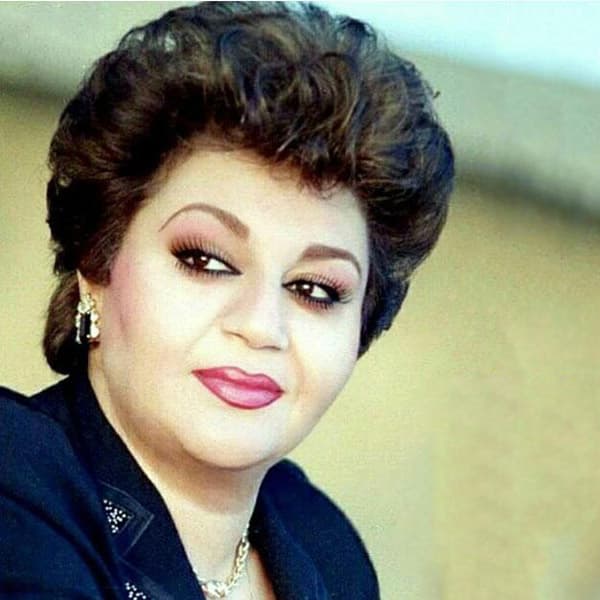 دانلود ریمیکس آهنگ شاد تو این غربتی که هستم از هایده