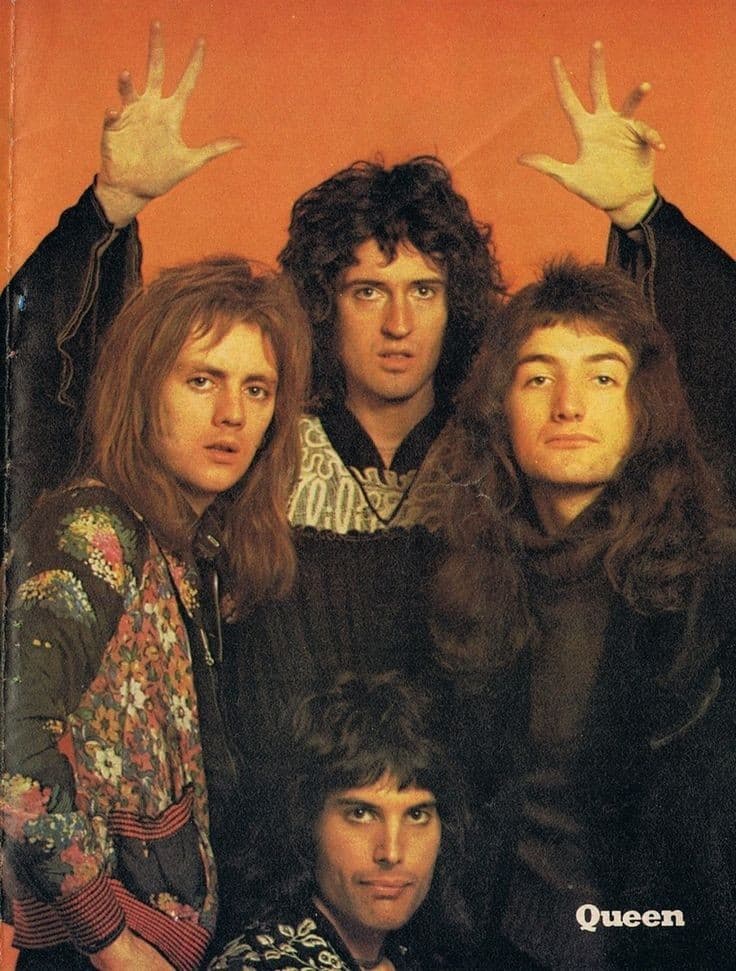دانلود آهنگ Queen - Teo Torriatte (Let Us Cling Together)