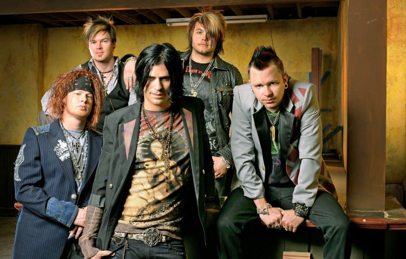 دانلود آهنگ nothin good about goodbye _ hinder + متن