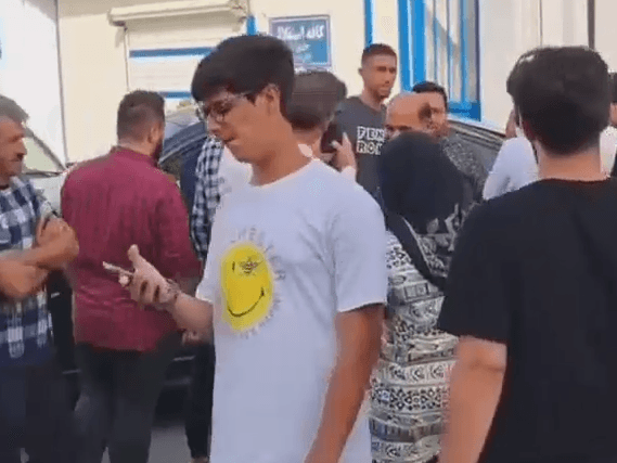  حسینی در میان هواداران پر شور استقلال !!