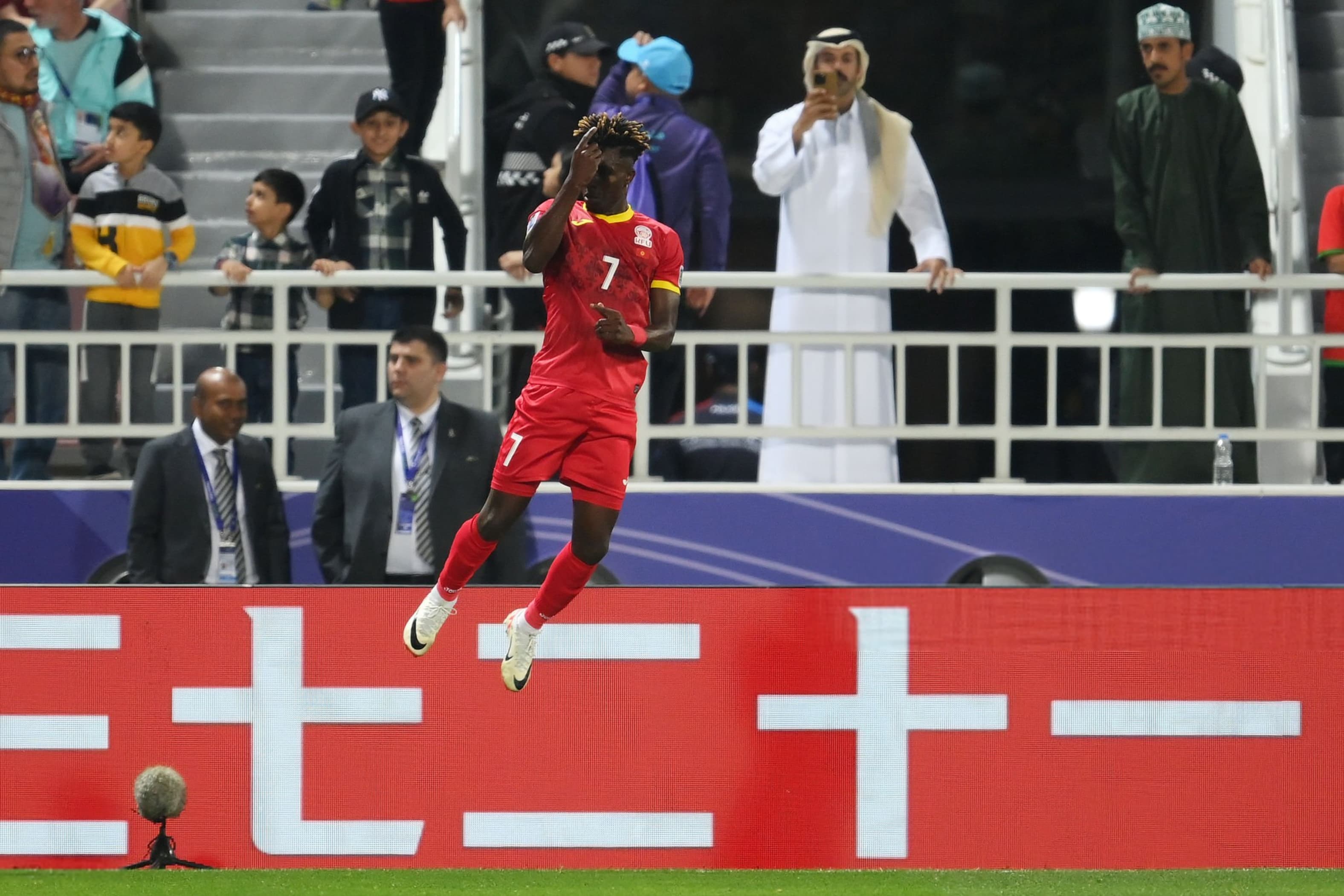 قرقیزستان 1-1 عمان/ حالا پرسپولیس می‌تواند برانکو را ببرد!