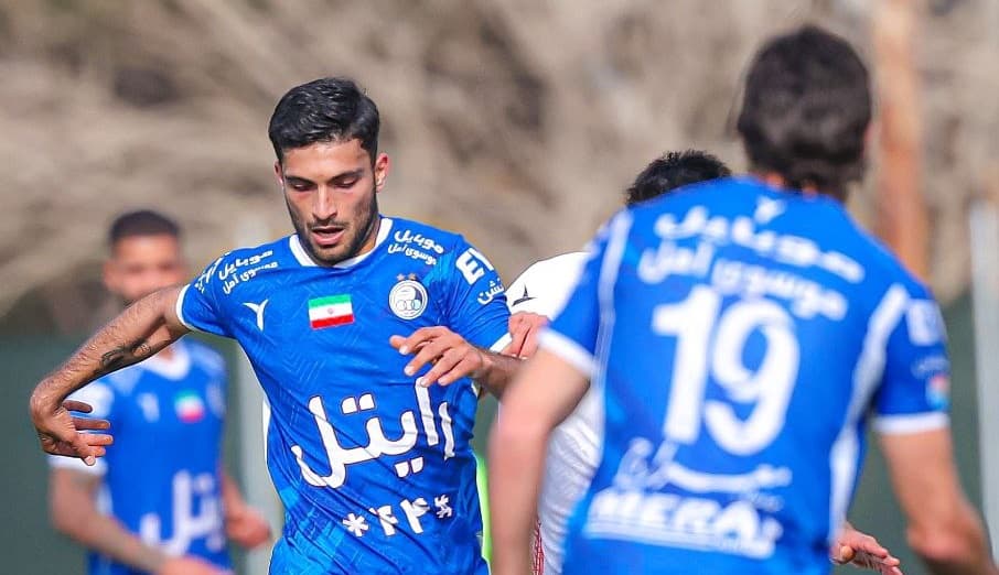 جای اسپانسر روی پیراهن استقلال تغییر کرد؛ پای کوروش کمپانی در میان است؟! + عکس