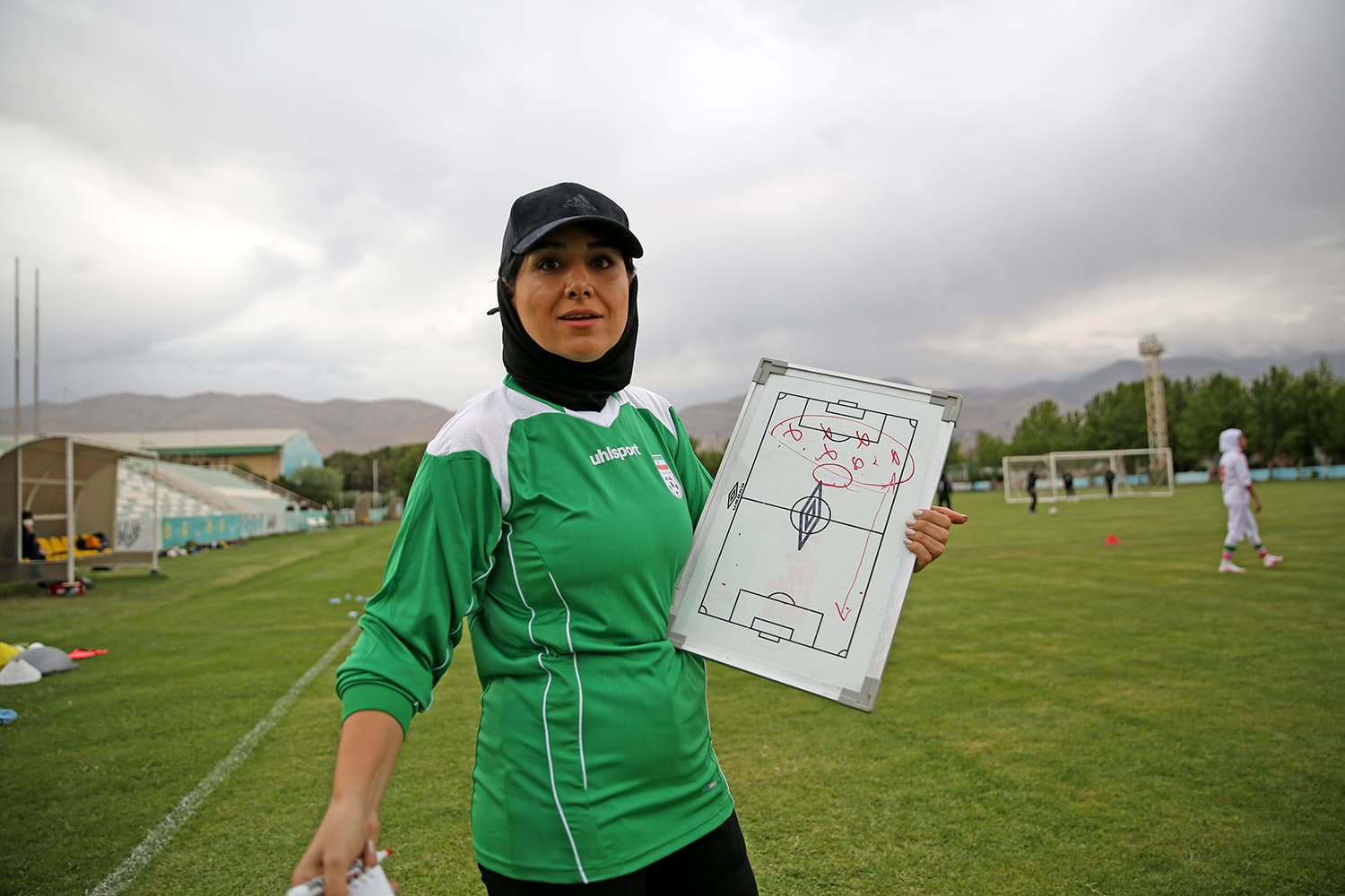 واکنش سرمربی تیم ملی بانوان به درگذشت شاگردش؛ شوکه هستم و باور نمی کنم!