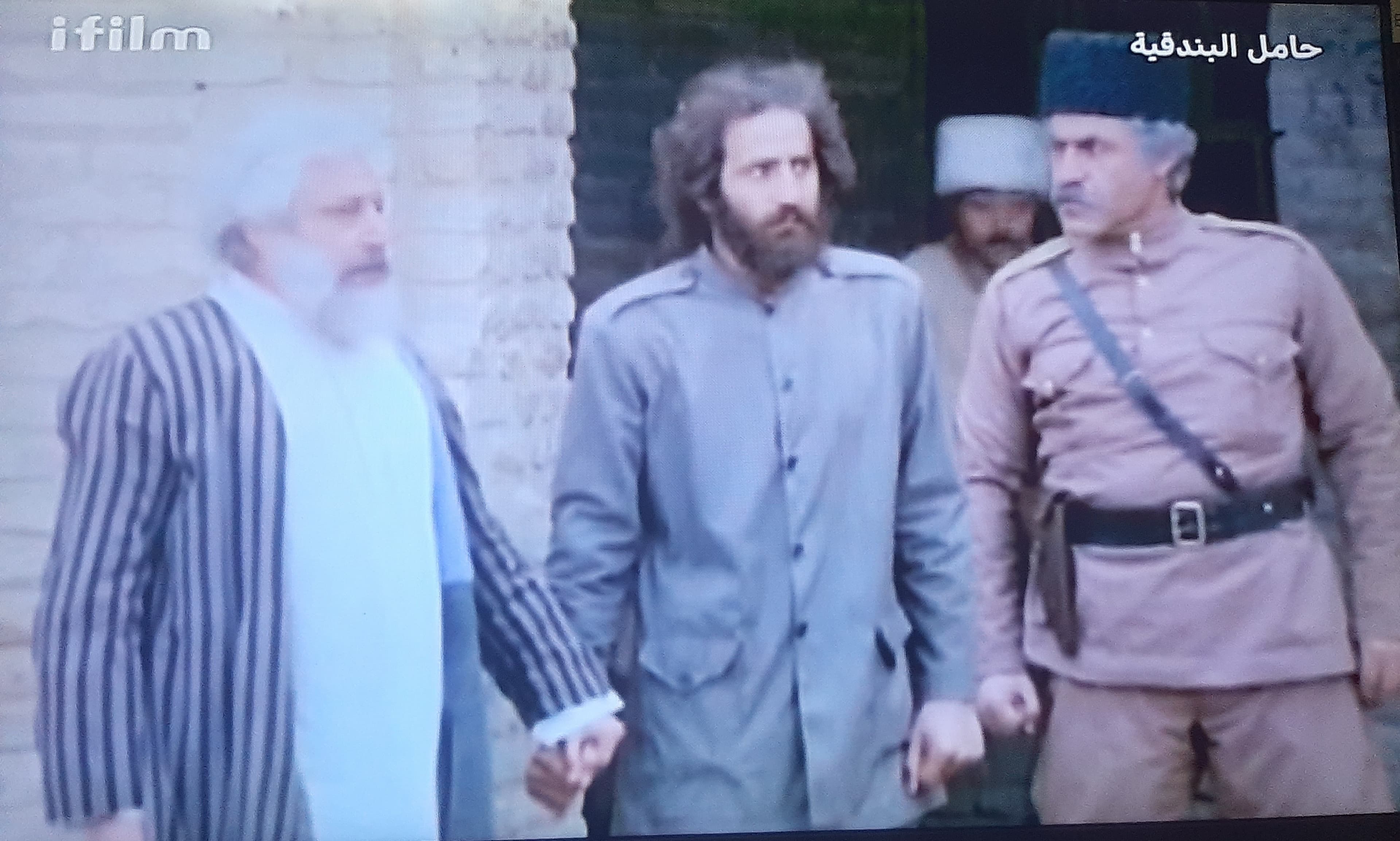 عنایت الله بخشی، جمشید مشایخی، مجید مظفری در فيلم تفنگدار (۱۳۶۲) بهترین فیلم دهه ۱۳۶۰ شمسی