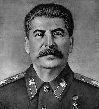 ژوزف استالین؛ کودک فقیر گرجی که جهان را به زانو درآورد 