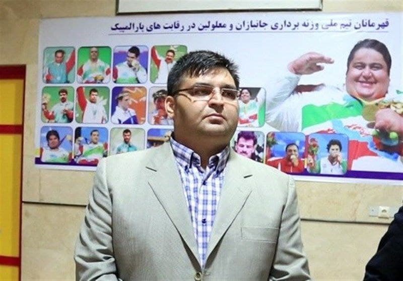 حسین رضا زاده در بیمارستان بستری شد