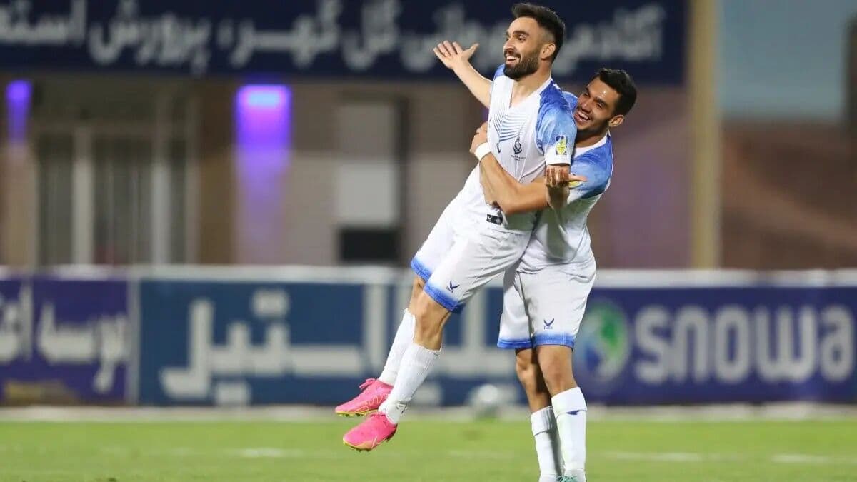 طعنه گلزن ملوان به استقلال؛ کمک آبی ویدئویی!