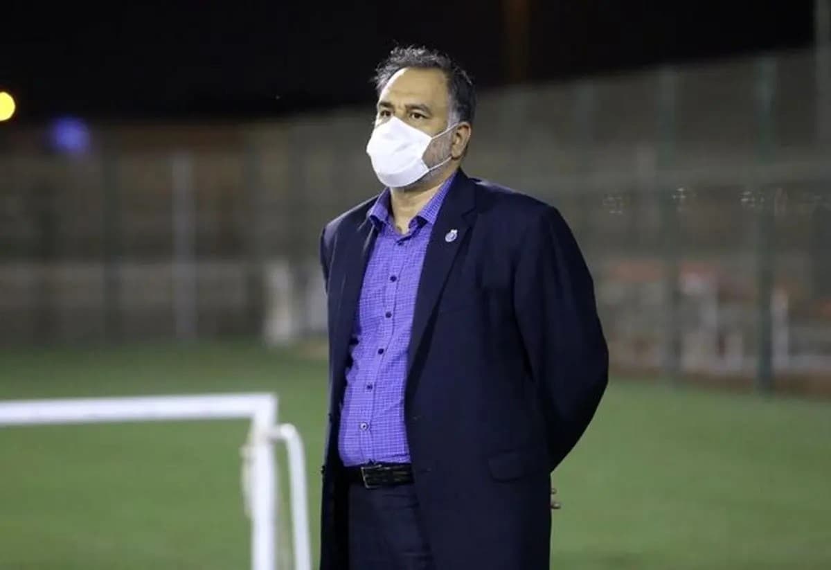 احمد مددی خطاب به مدیرعامل مس رفسنجان: به جای فرافکنی به اصلاح فساد تیمت فکر کن!