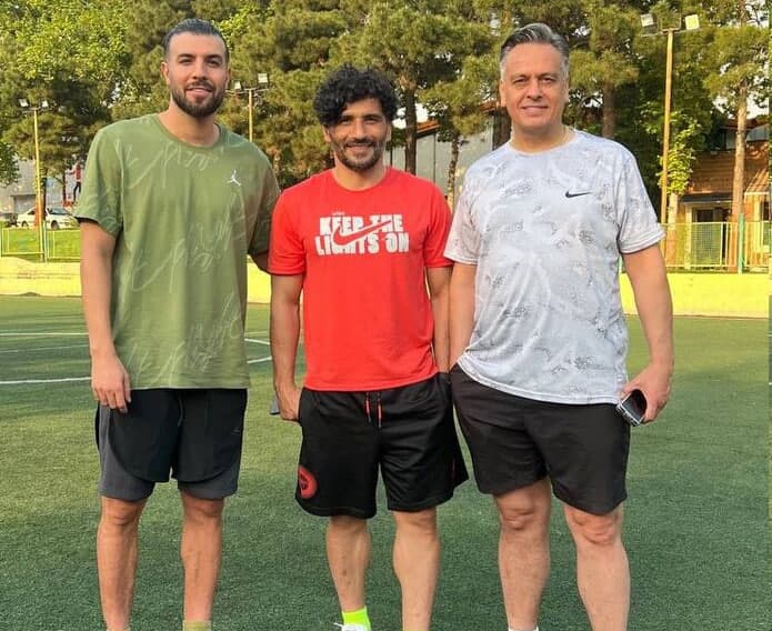 عکس روز؛ دورهمی پرسپولیسی‌های سابق با رضا مالدینی!
