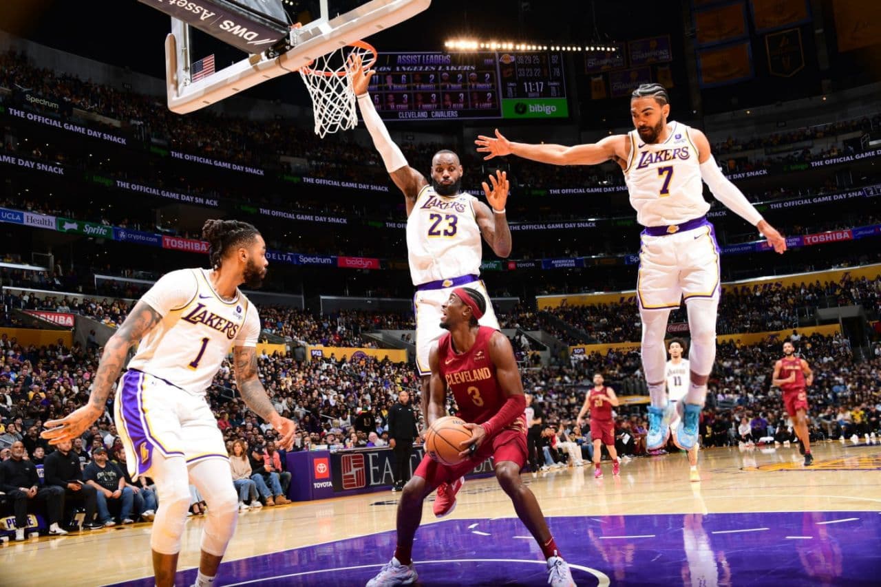 بسکتبال NBA | موتور لیکرز و ام وی پی روشن شده است