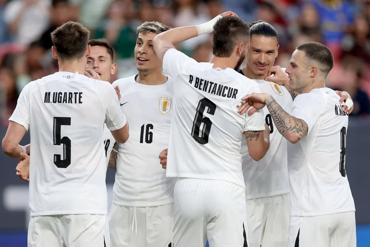 مکزیک 0-4 اروگوئه؛ خط و نشان داروین نونیز برای رقبای کوپا آمریکا
