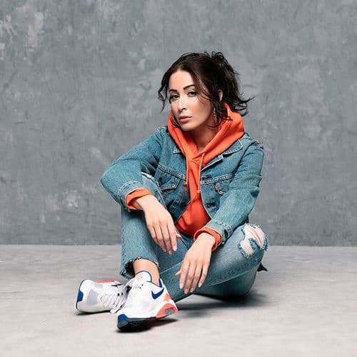 Kenza Farah - Je Me Bats
