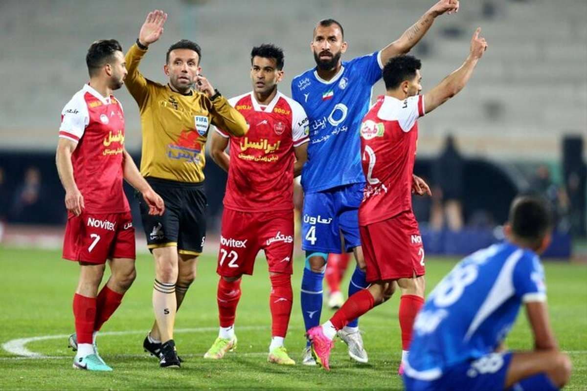 دولت، پرسپولیس و استقلال را از این جیب به آن جیب کرد؛ خصوصی بازی!