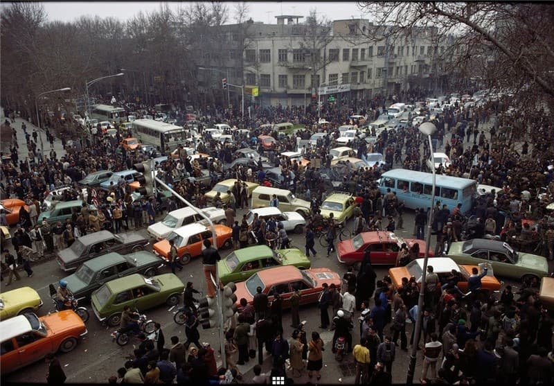 تهران _ ۲۷ دی ماه ۱۳۵۷ 