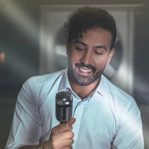 دانلود آهنگ عاشقانه از احمد سلو