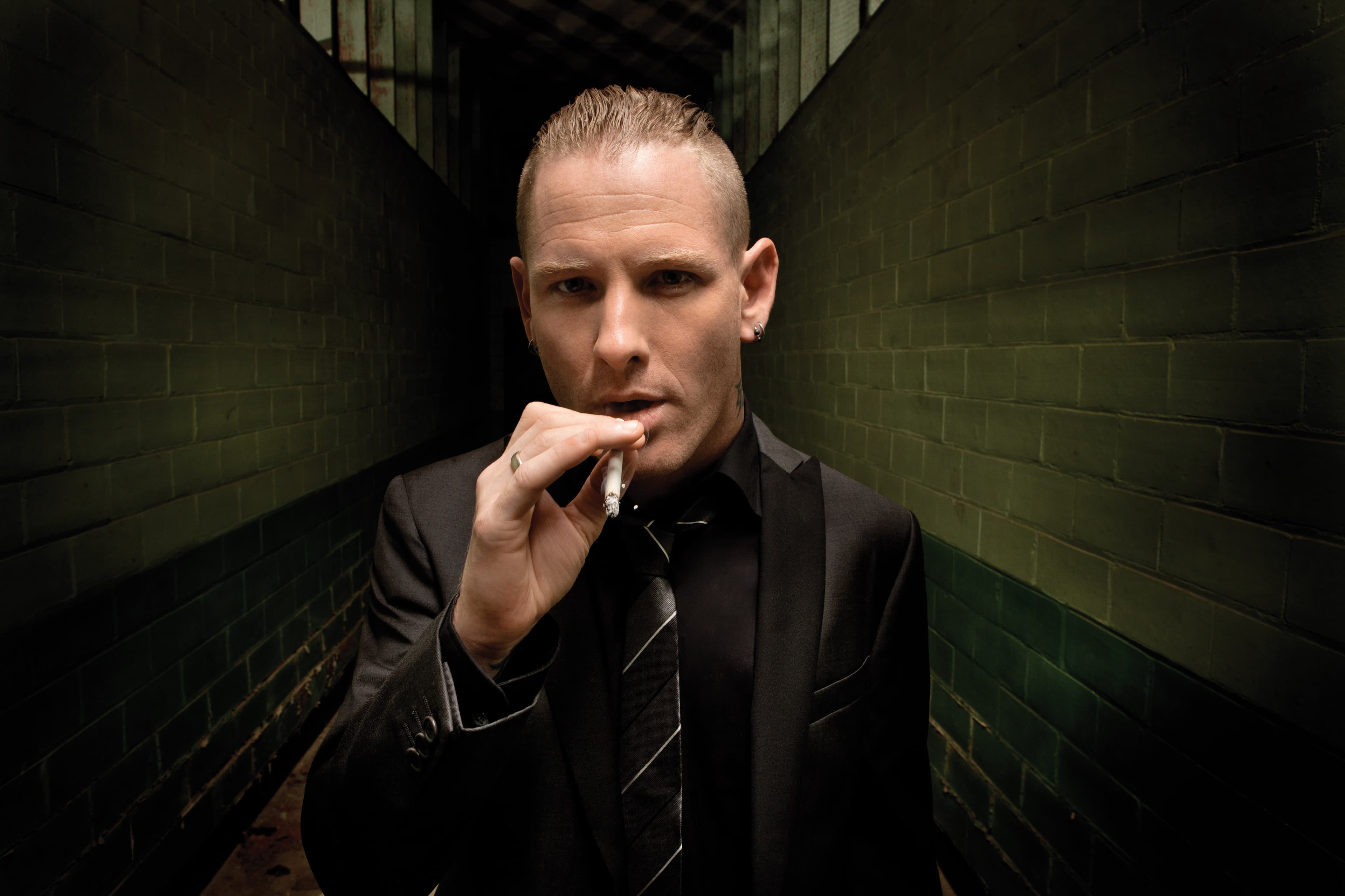 آهنگ Hesitate از Corey Taylor (Stone Sour)
