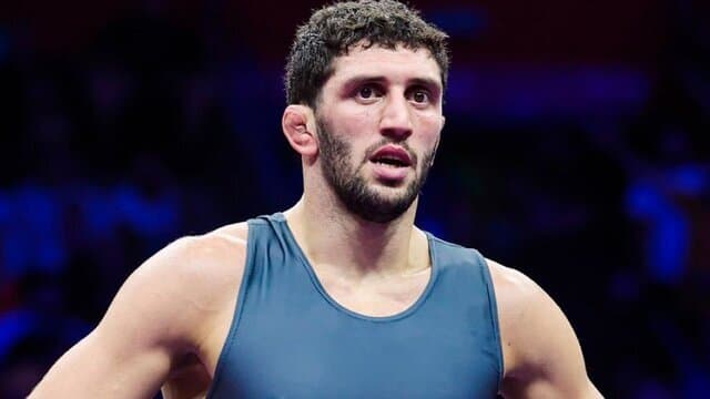 فوق ستاره قدرتمند کشتی آزاد روسیه آماده رفتن به UFC 