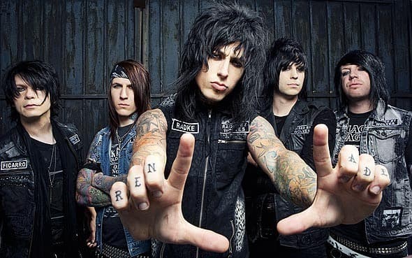 آهنگ The Drug In Me Is You از Falling In Reverse با متن و ترجمه