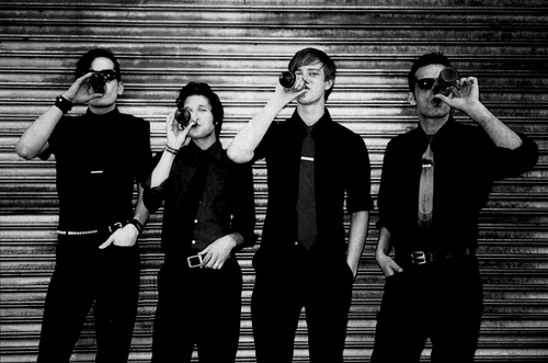 آهنگ Evil از Interpol با متن و ترجمه